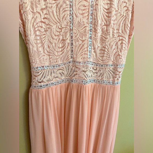 Pink Lace & Chiffon Tailored Bridesmaid Dress , Graduation Dress , Prom Dress - Picture 3 of 11